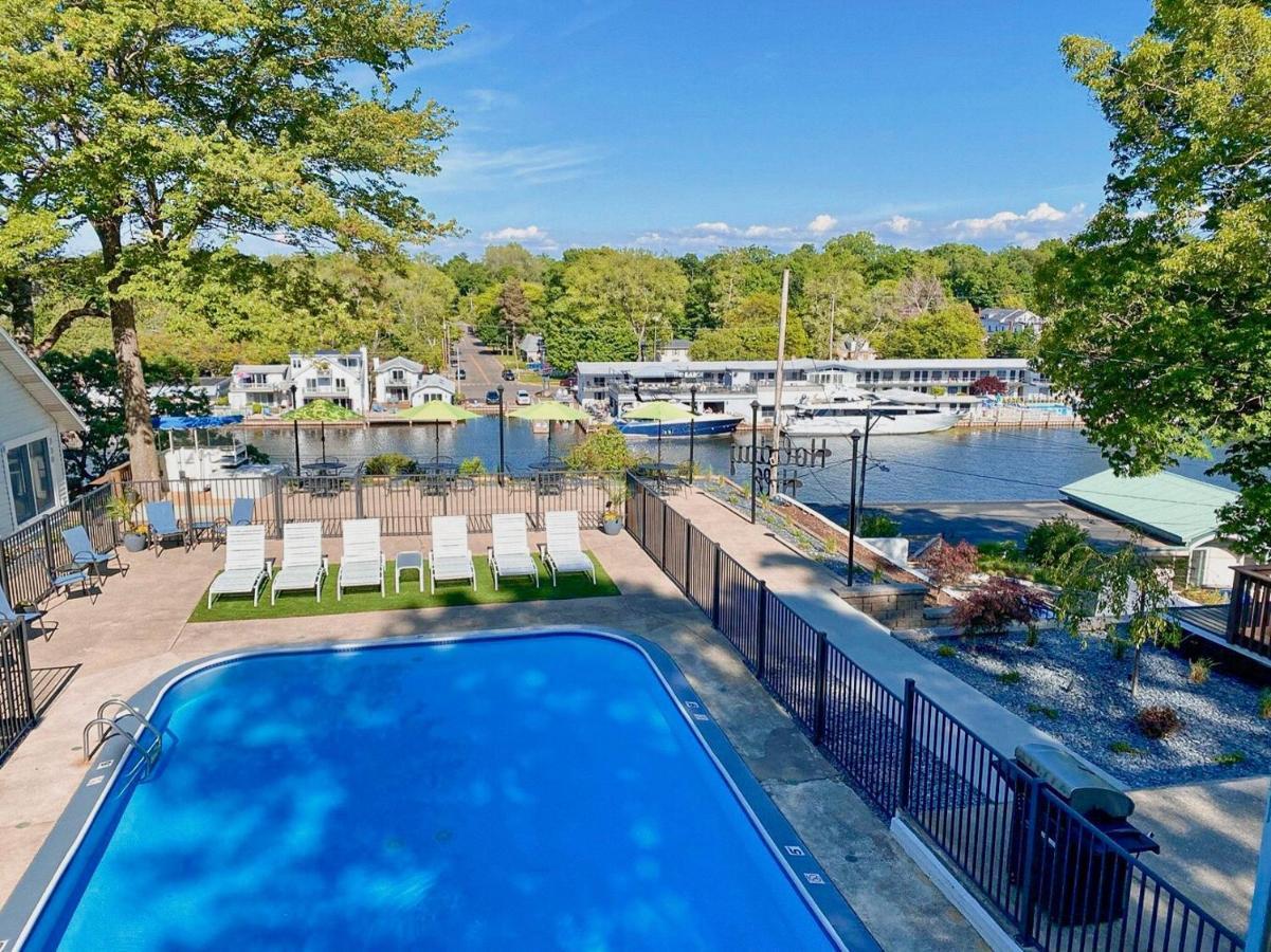 Holiday Hill Resort Saugatuck Εξωτερικό φωτογραφία