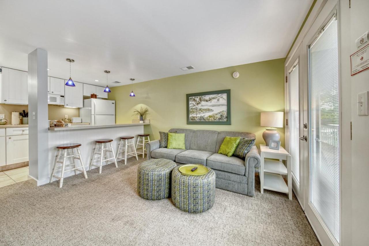 Holiday Hill Resort Saugatuck Εξωτερικό φωτογραφία