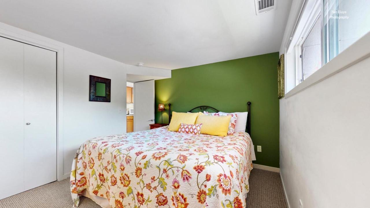 Holiday Hill Resort Saugatuck Εξωτερικό φωτογραφία